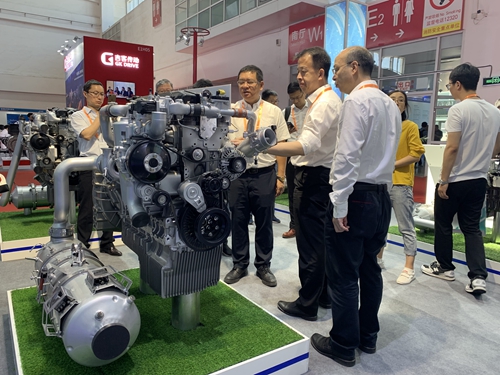 玉柴全新国六动力及新能源产品亮相北京道路运输展