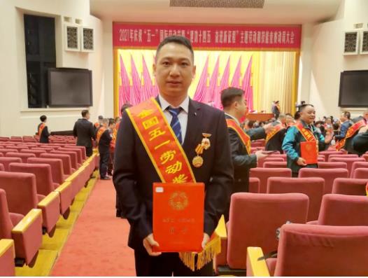 玉柴工匠再登国家领奖台