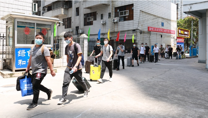 2021届新生“后浪”汇聚玉柴